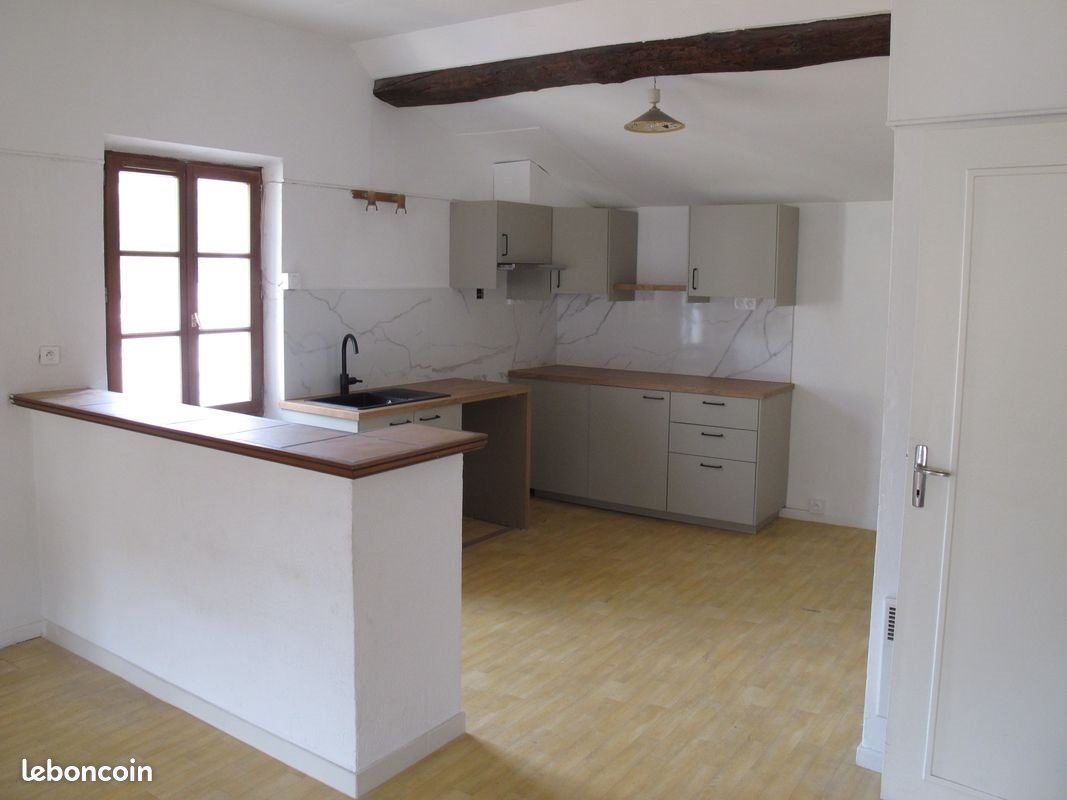Appartement à louer, 65m², Pierrefeu-du-Var