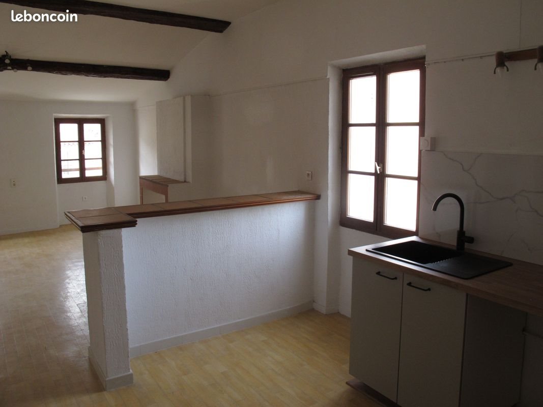 Appartement à louer, 65m², Pierrefeu-du-Var