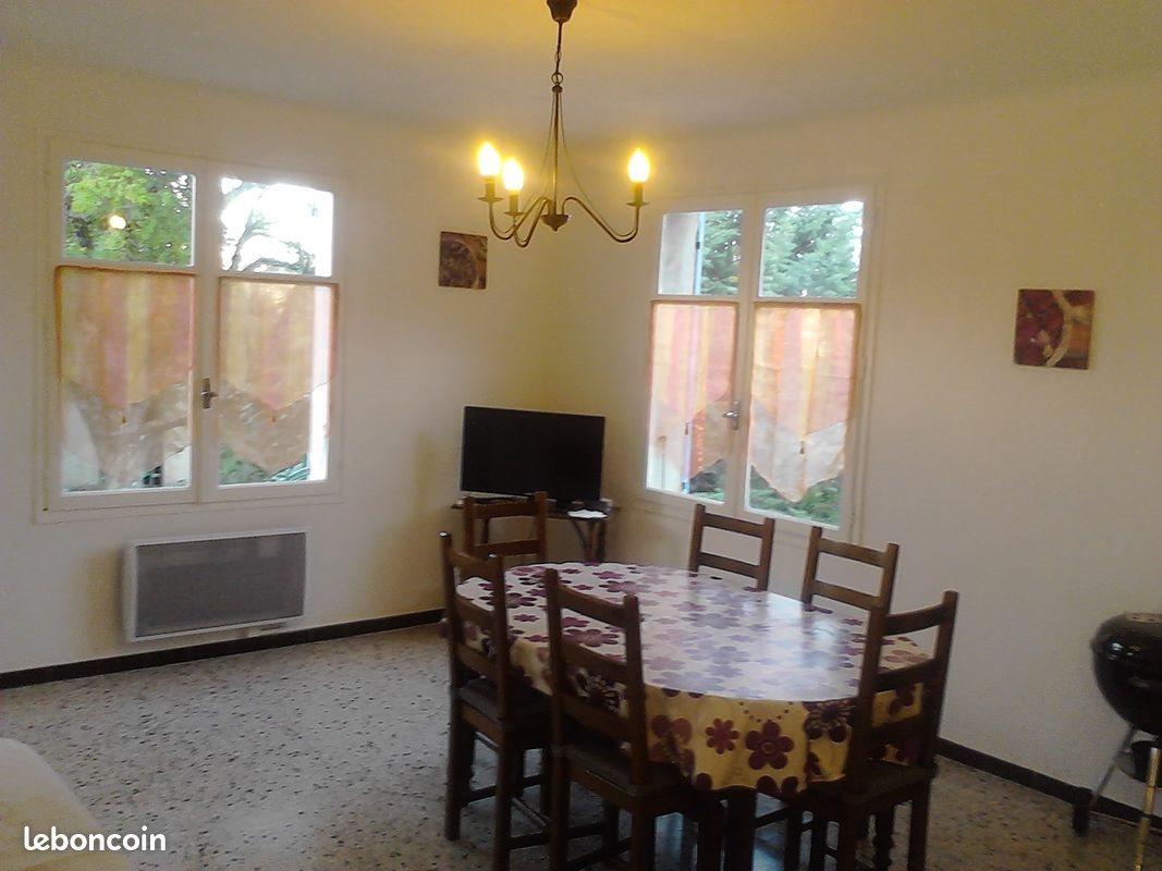 Maison à louer, 80m², Banon