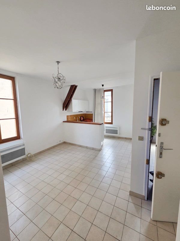 Appartement à louer, 34m², Château-Renard