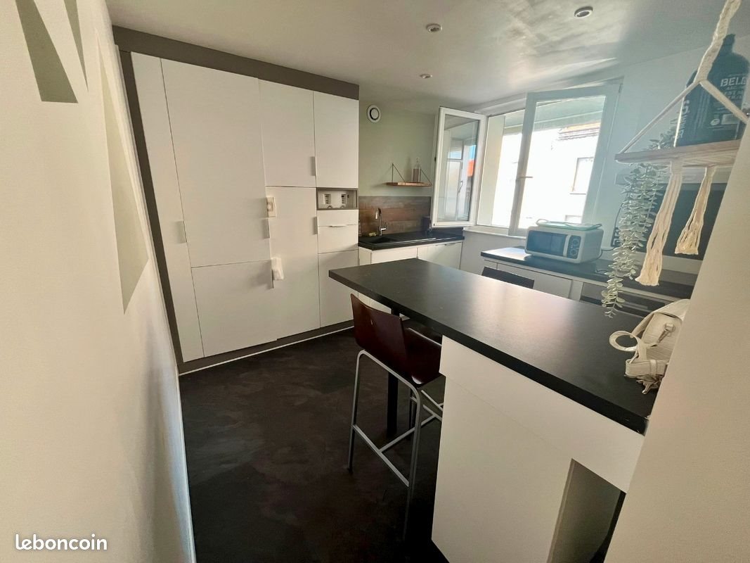 Appartement à louer, 38m², Saint-Etienne