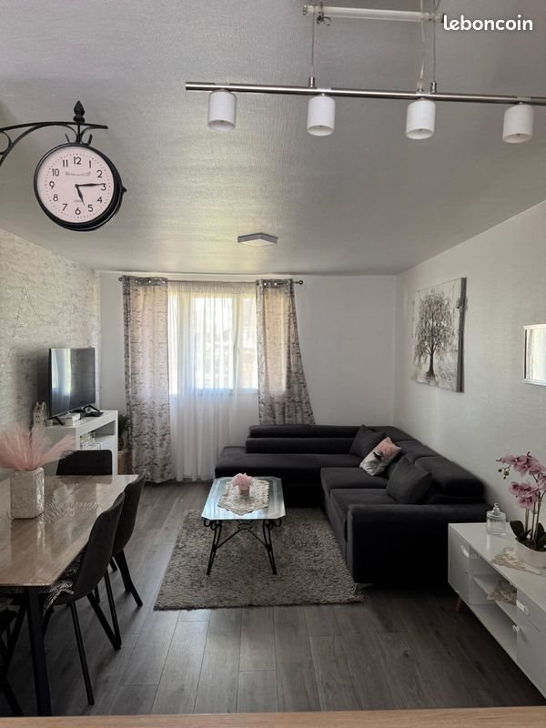 Appartement à louer, 52m², Vénissieux