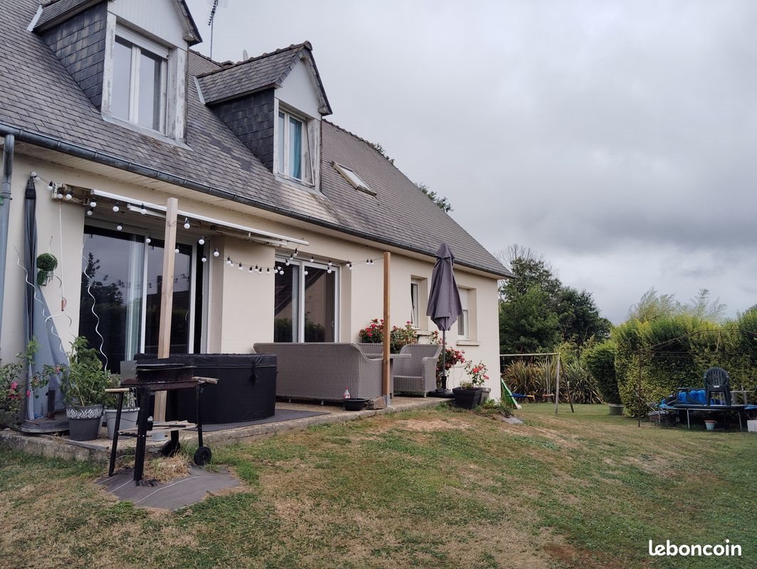 Maison à louer, 136m², Saint-Hilaire-du-Harcouët