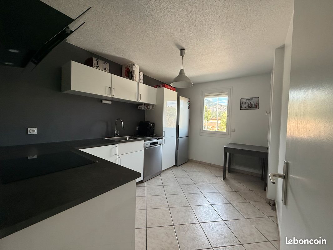 Appartement à vendre, 65m², Claix