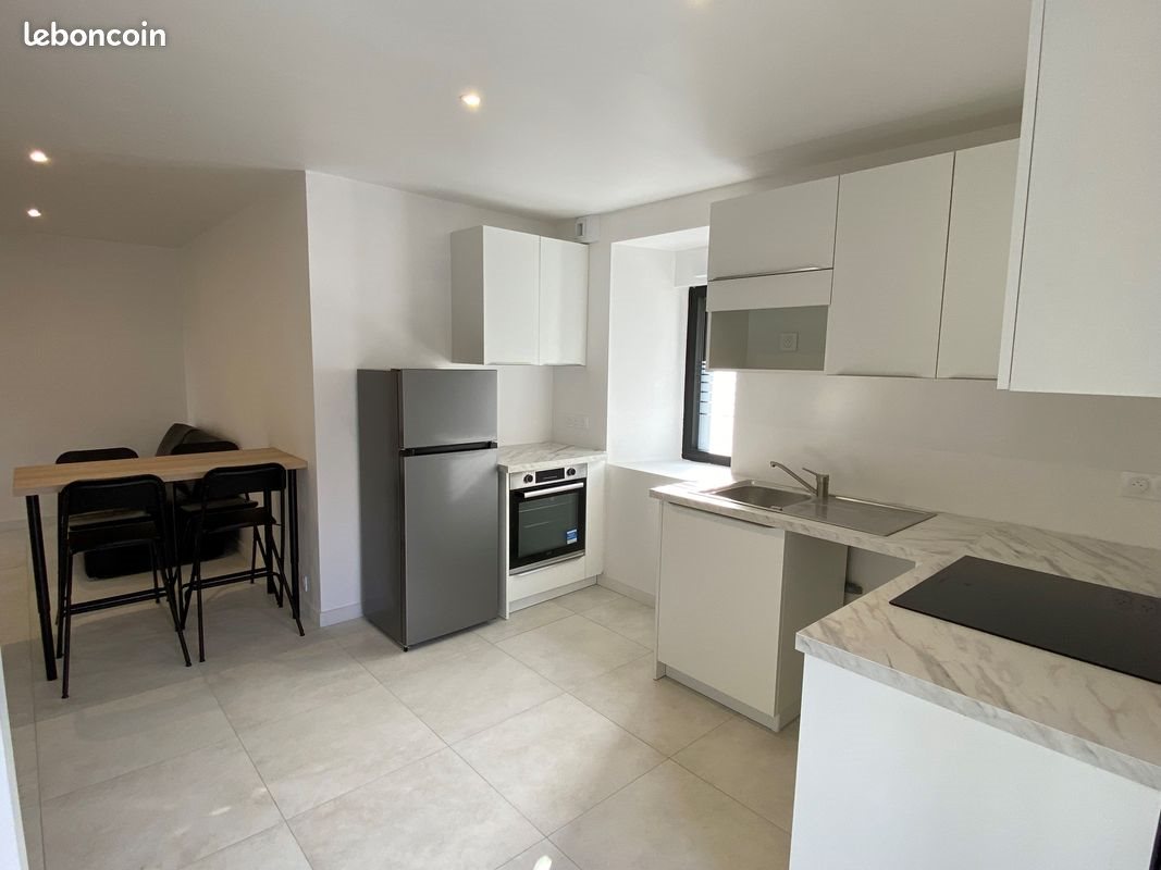 Appartement à louer, 69m², Saint-Avé