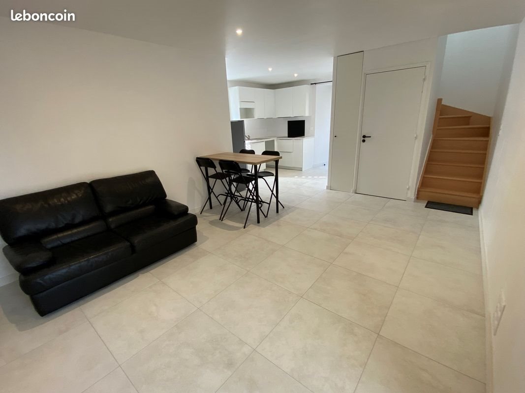 Appartement à louer, 69m², Saint-Avé