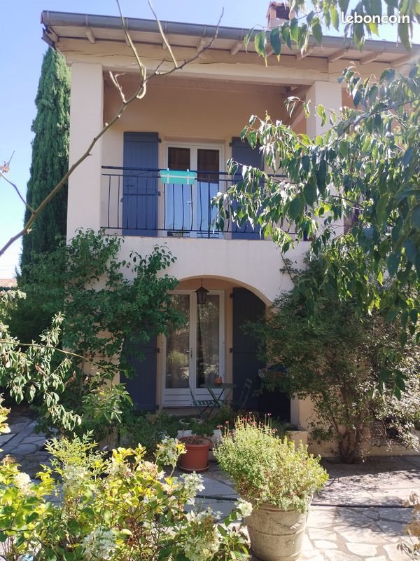 Appartement à louer, 72m², Lablachère