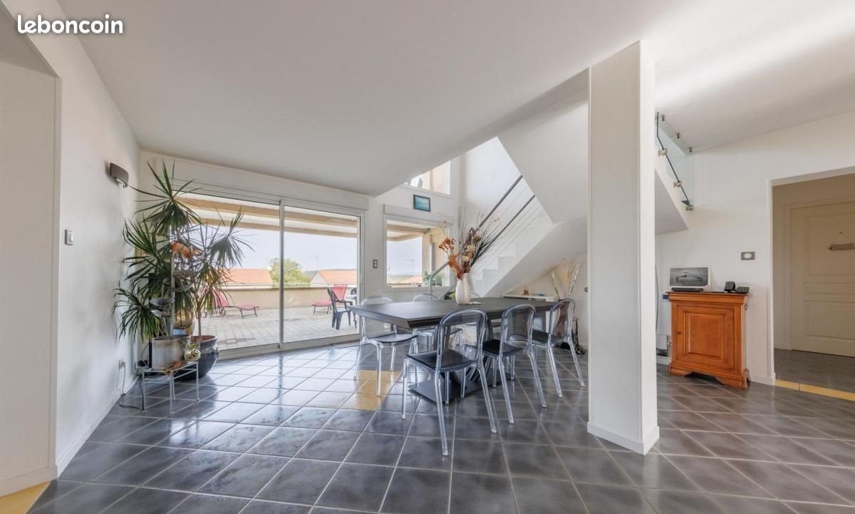 Maison à vendre, 240m², Glaine-Montaigut