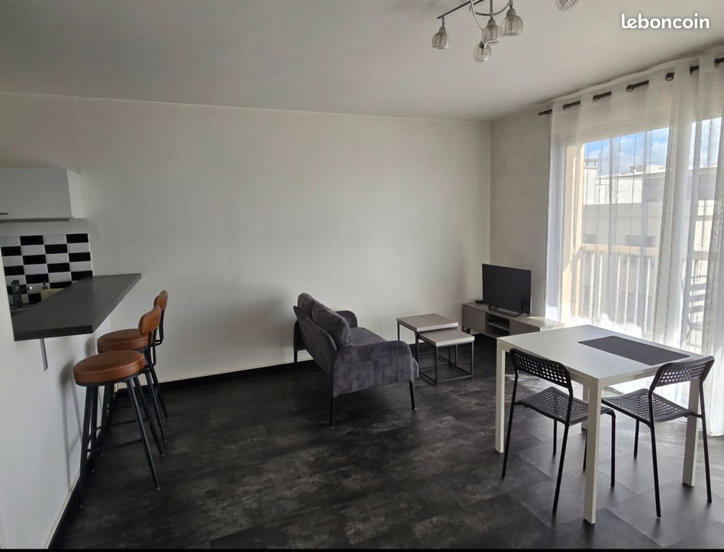 Appartement à louer, 31m², Reims