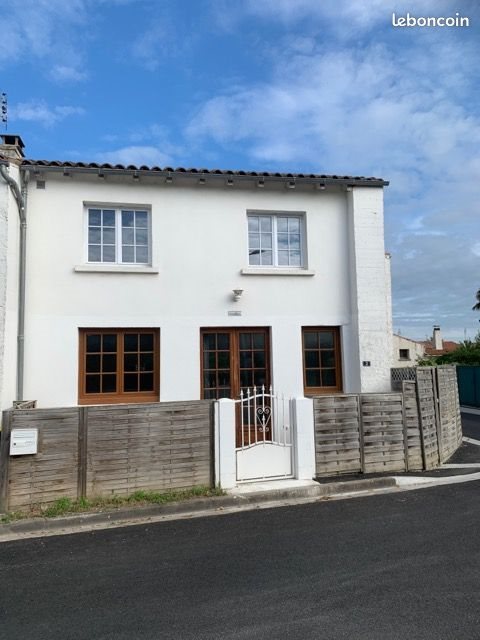 Maison à louer, 130m², Semussac