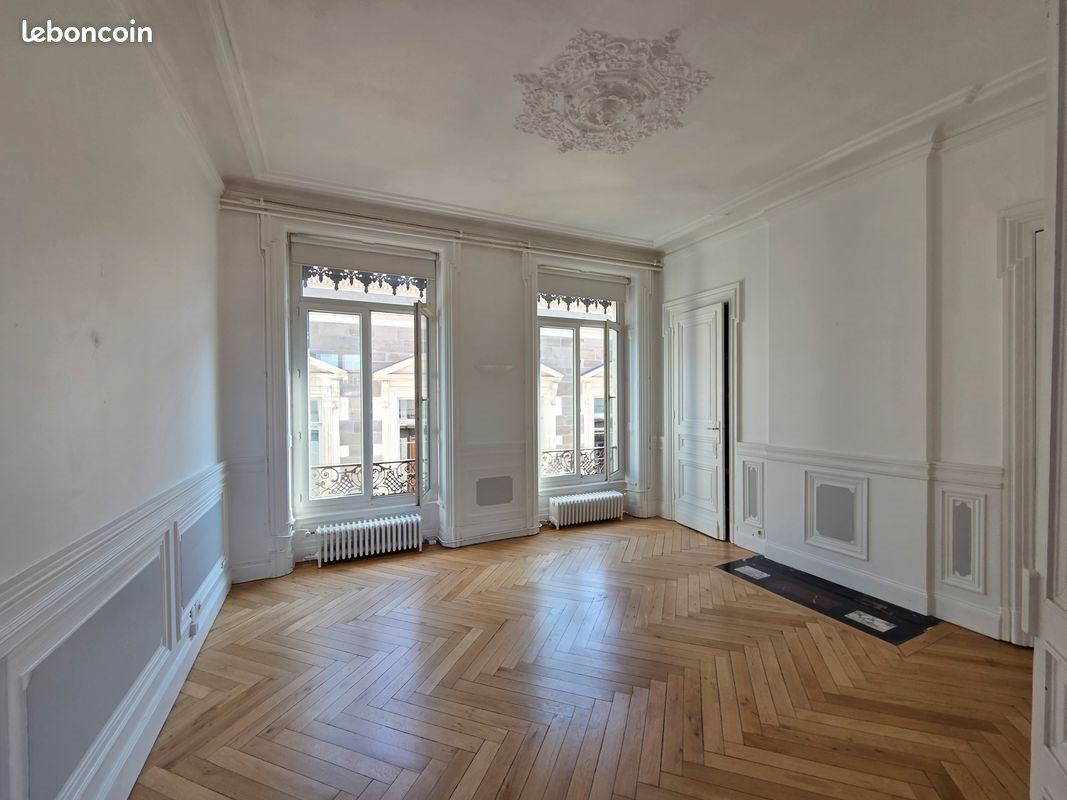 Appartement à louer, 150m², Saint-Étienne