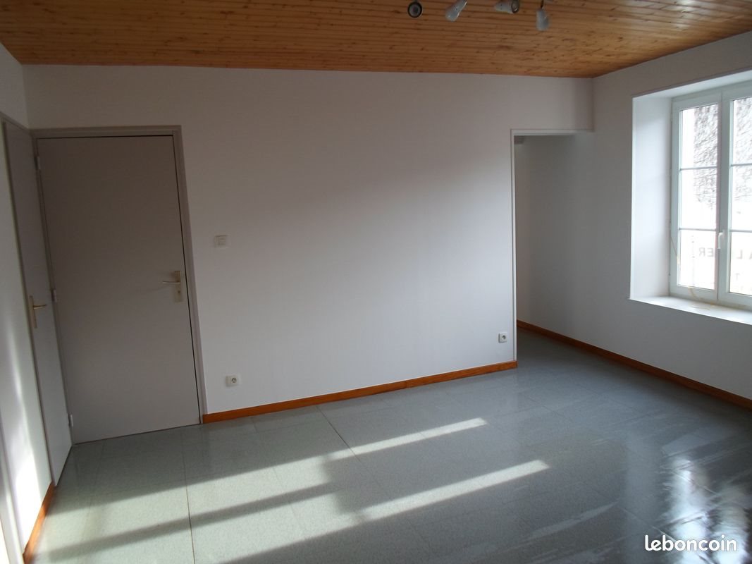 Appartement à louer, 65m², Doulaincourt-Saucourt