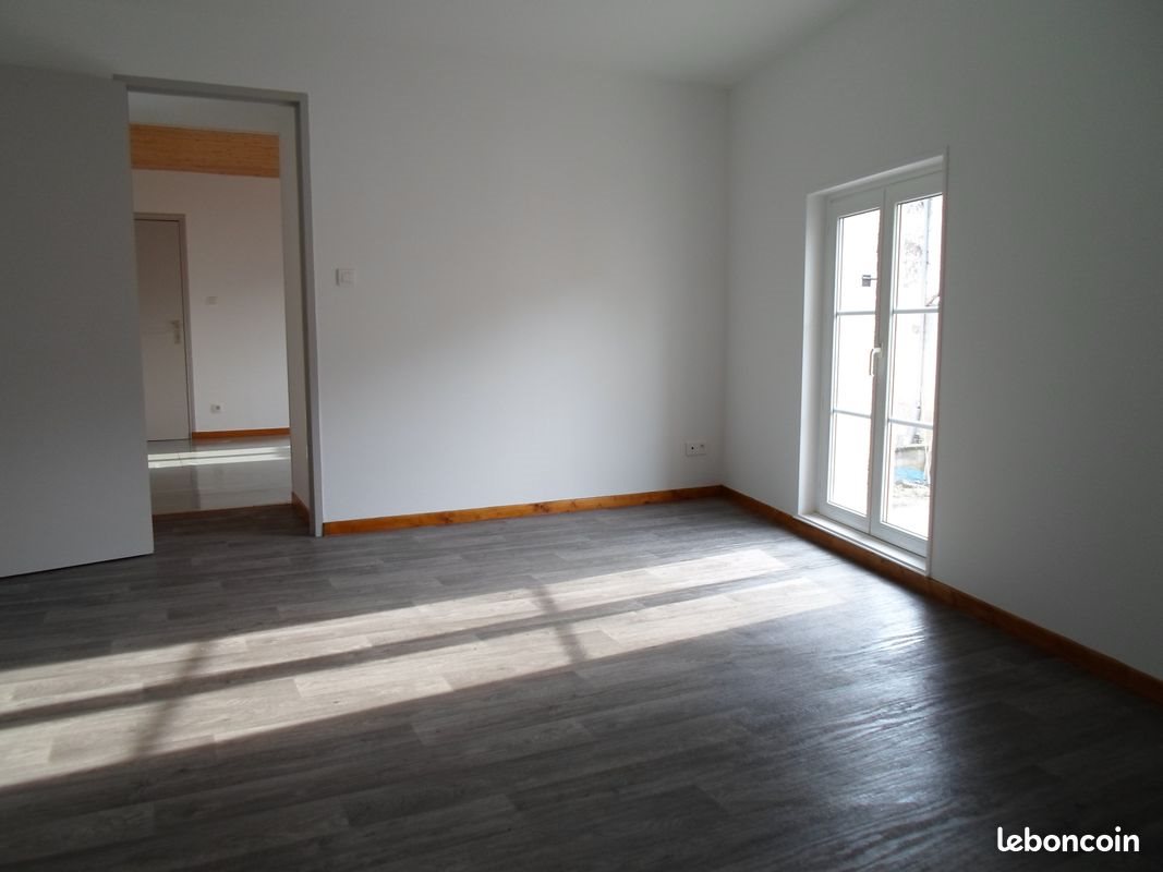 Appartement à louer, 65m², Doulaincourt-Saucourt