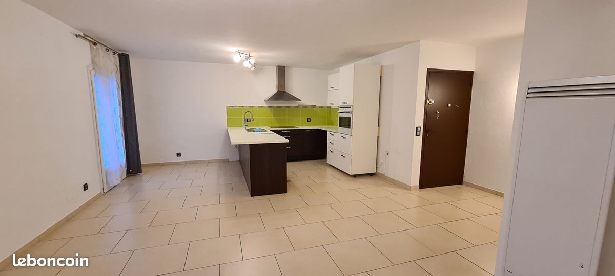 Appartement à louer, 65m², Saint-Cézaire-sur-Siagne