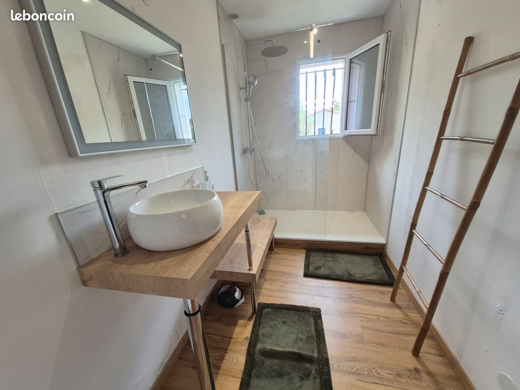 Maison à louer, 146m², Aubenas