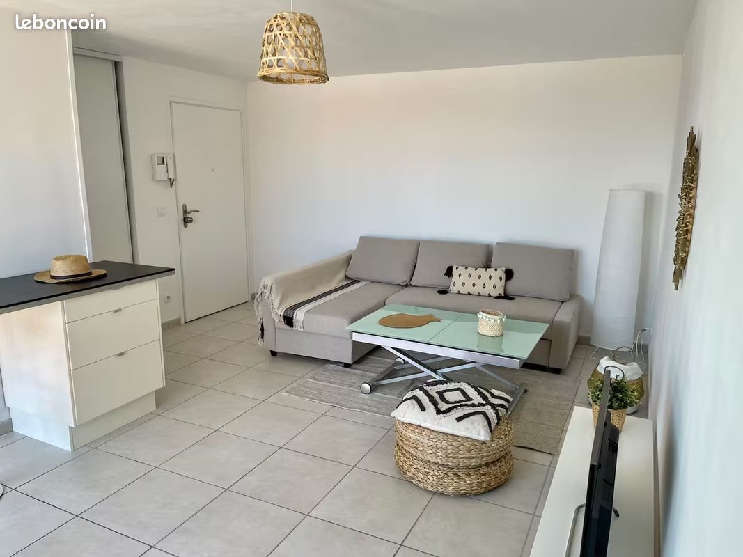 Appartement à louer, 42m², Marseille 8ème