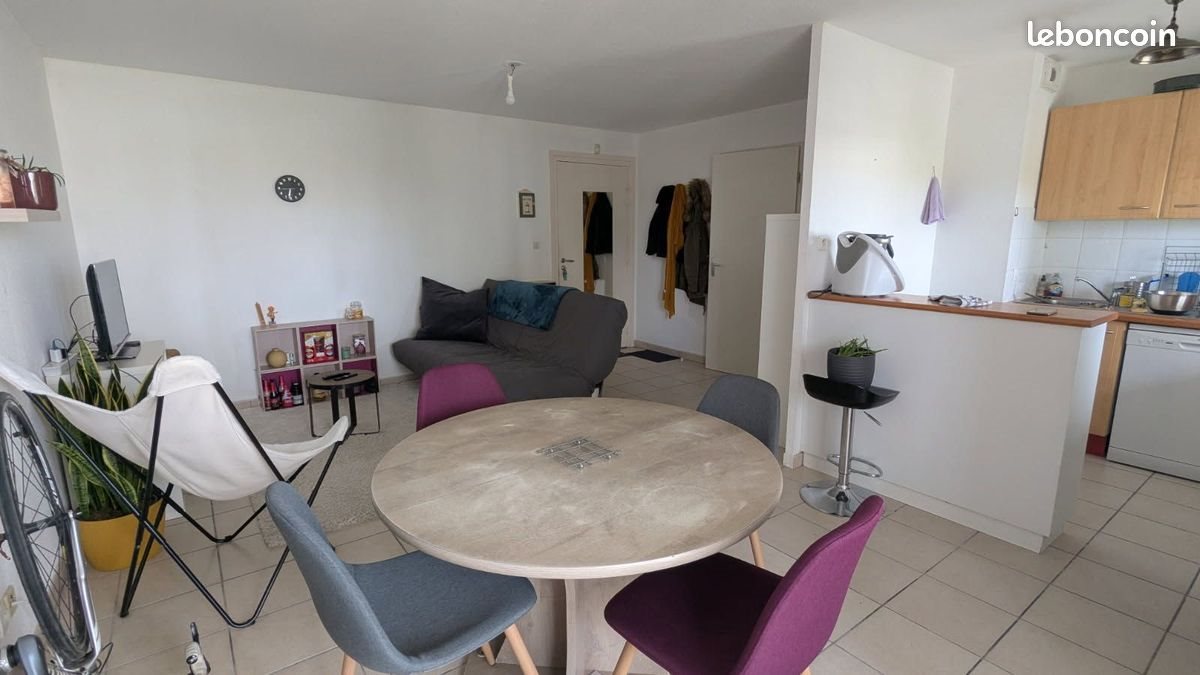 Appartement à louer, 46m², Saint-Estève