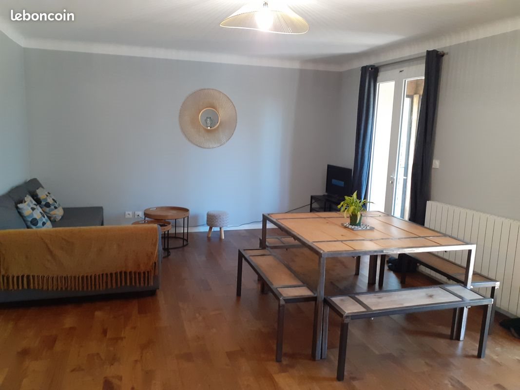 Maison à louer, 80m², Rognes