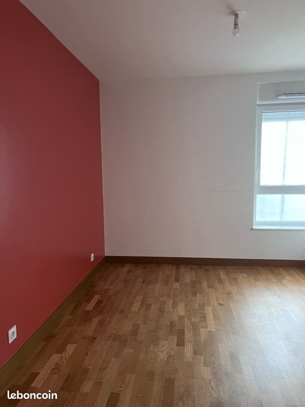 Appartement à louer, 67m², Saint-Maurice-de-Gourdans
