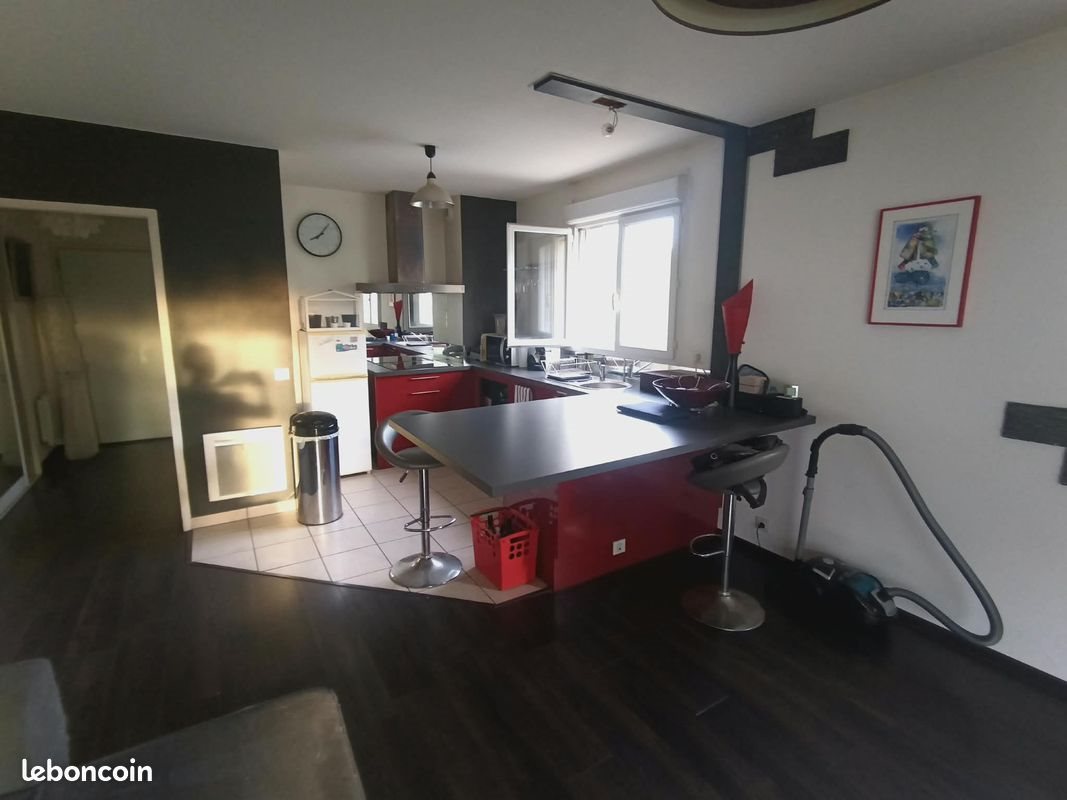 Appartement à louer, 50m², Lons