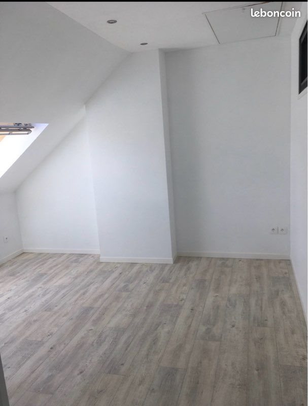 Appartement à louer, 49m², Neuville-Saint-Rémy