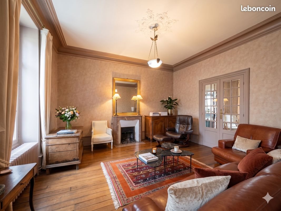 Maison à vendre, 230m², Gouzon