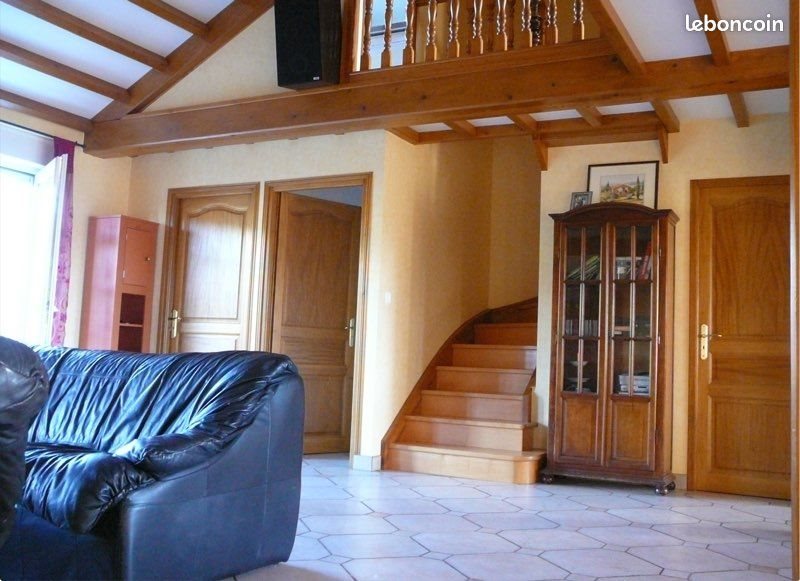 Maison à louer, 167m², Jonzieux