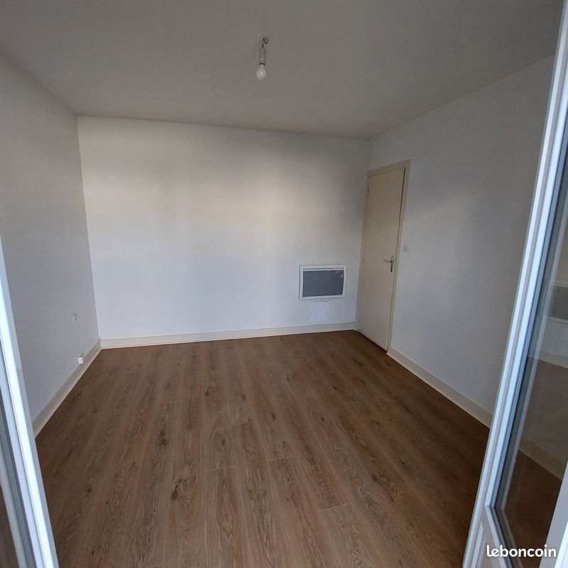 Appartement à louer, 54m², Saintes