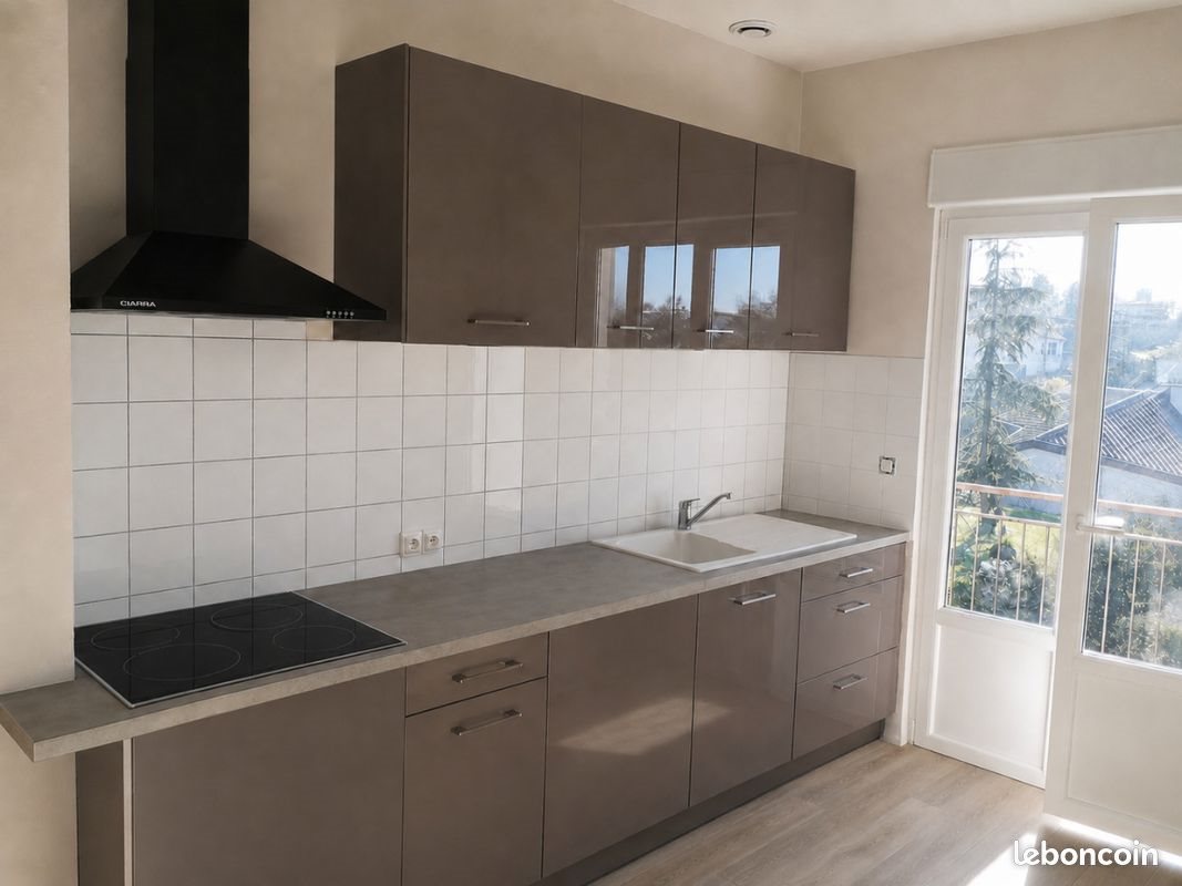 Appartement à louer, 100m², Fumel