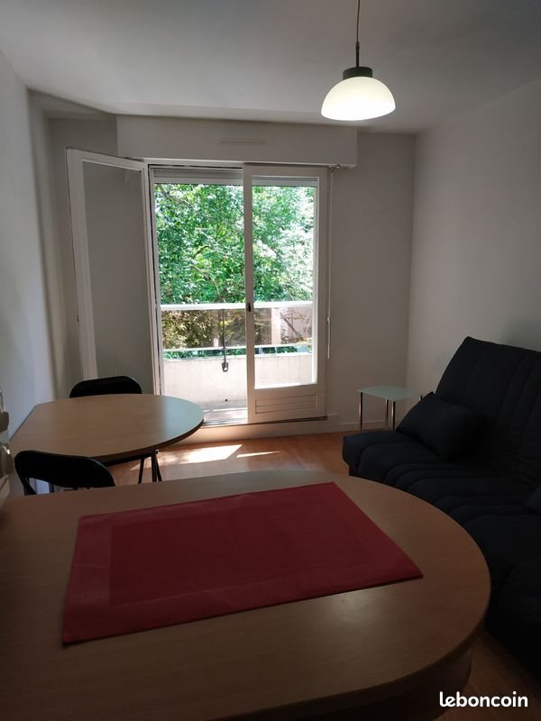 Appartement à louer, 19m², Pau