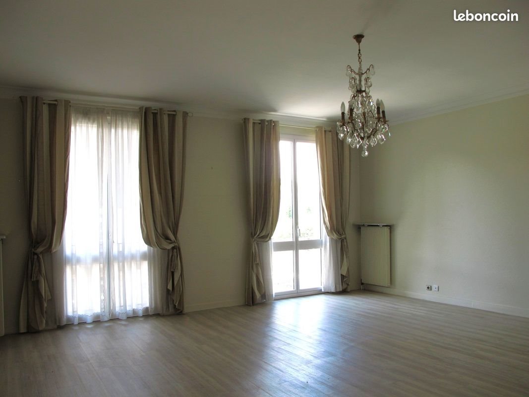 Appartement à louer, 120m², Le Puy-en-Velay