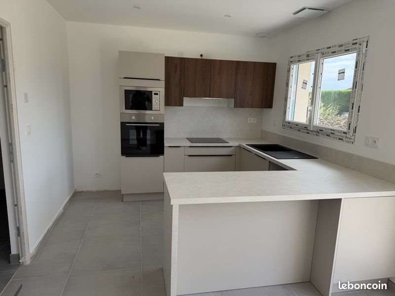 Maison à louer, 90m², Boé
