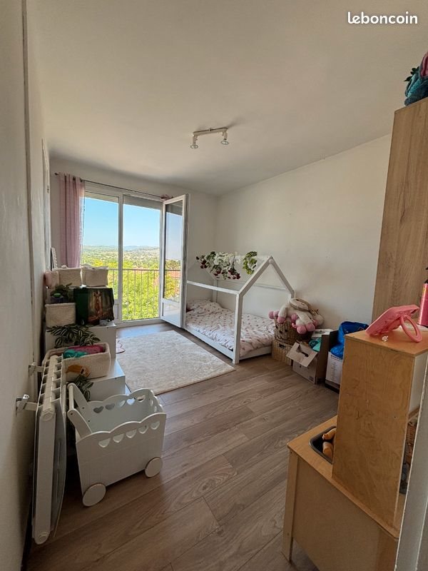 Appartement à louer, 60m², Pertuis