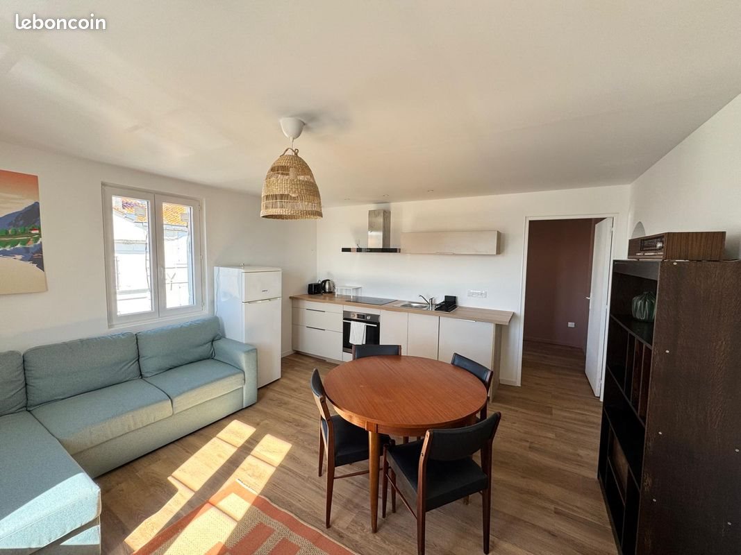 Appartement à louer, 51m², Rochefort