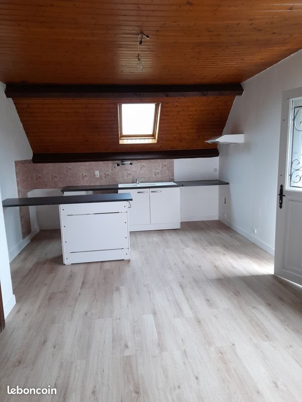 Appartement à louer, 70m², Sauvagnon