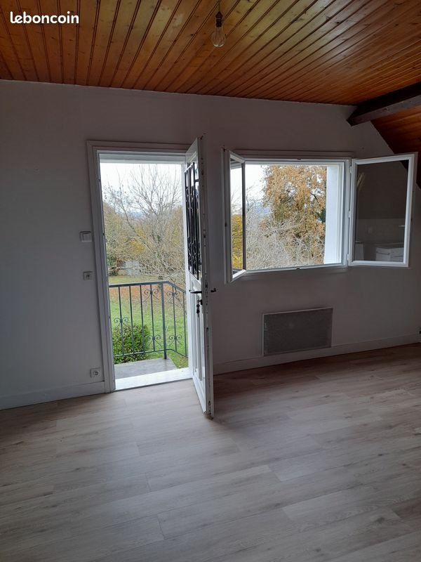 Appartement à louer, 70m², Sauvagnon