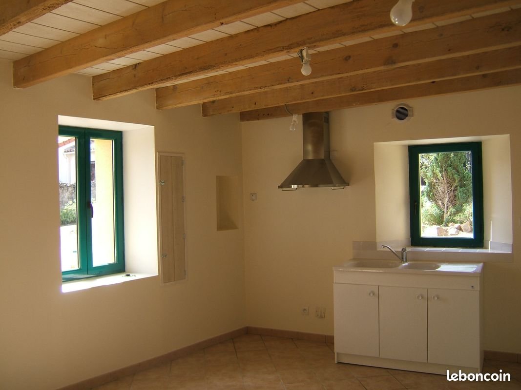 Maison à louer, 72m², Argentonnay