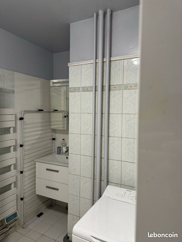 Appartement à louer, 28m², Courbevoie