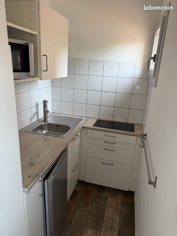 Appartement à louer, 18m², Carqueiranne