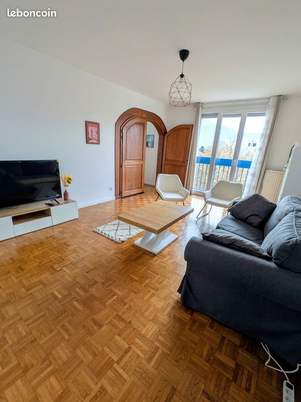 Appartement à louer, 80m², Saint-Martin-d'Hères