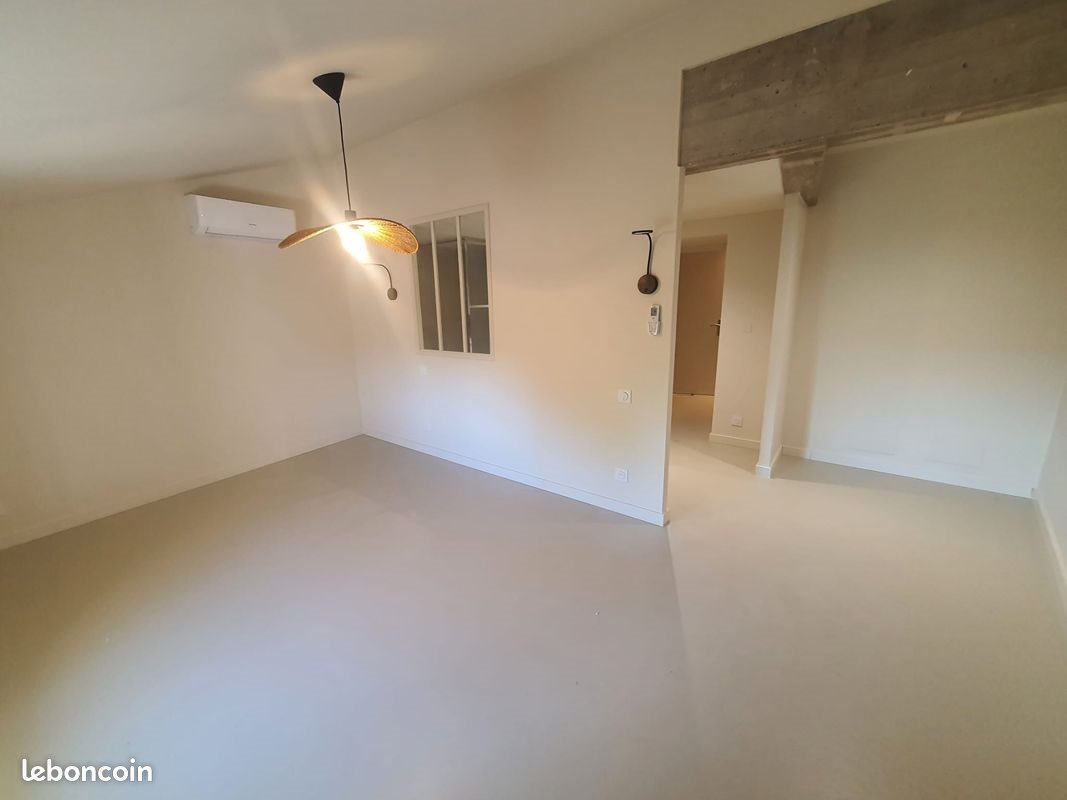 Appartement à louer, 65m², Cairanne
