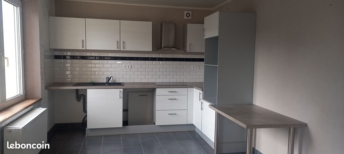 Appartement à louer, 55m², Carignan