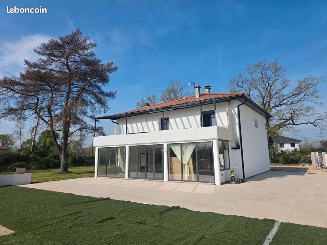Maison à vendre, 250m², Saint-Denis-lès-Bourg