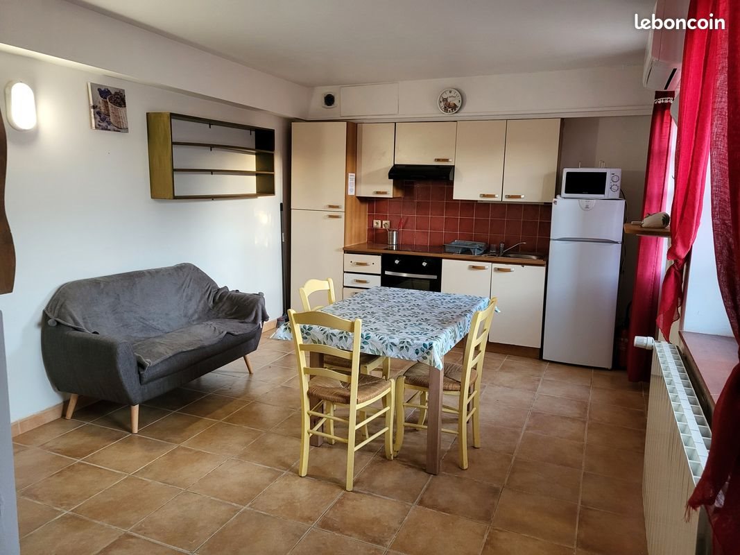 Appartement à louer, 30m², Vallon-Pont-d'Arc
