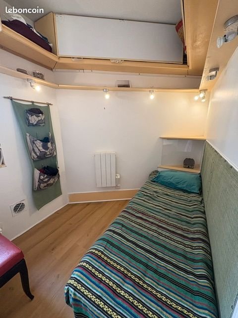 Appartement à louer, 24m², Paris 18ème
