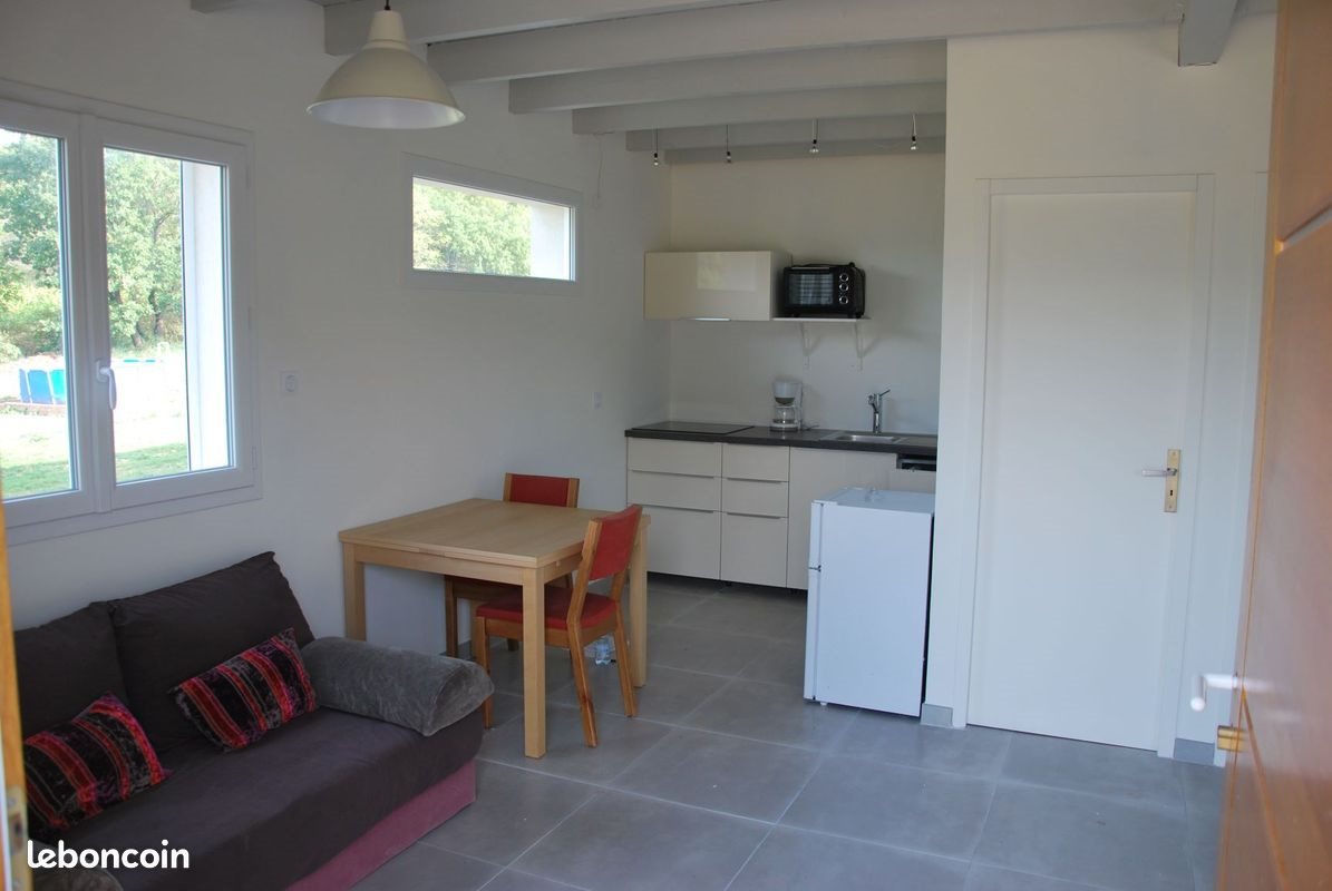 Appartement à louer, 30m², Meyreuil