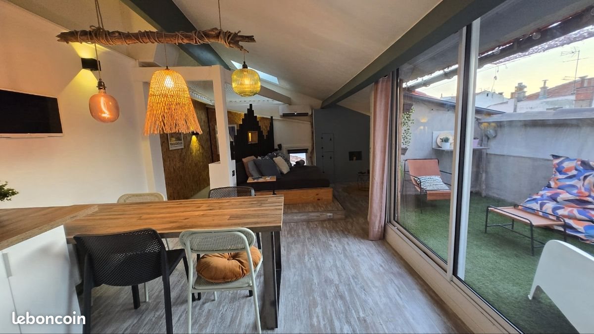 Appartement à louer, 65m², Toulon