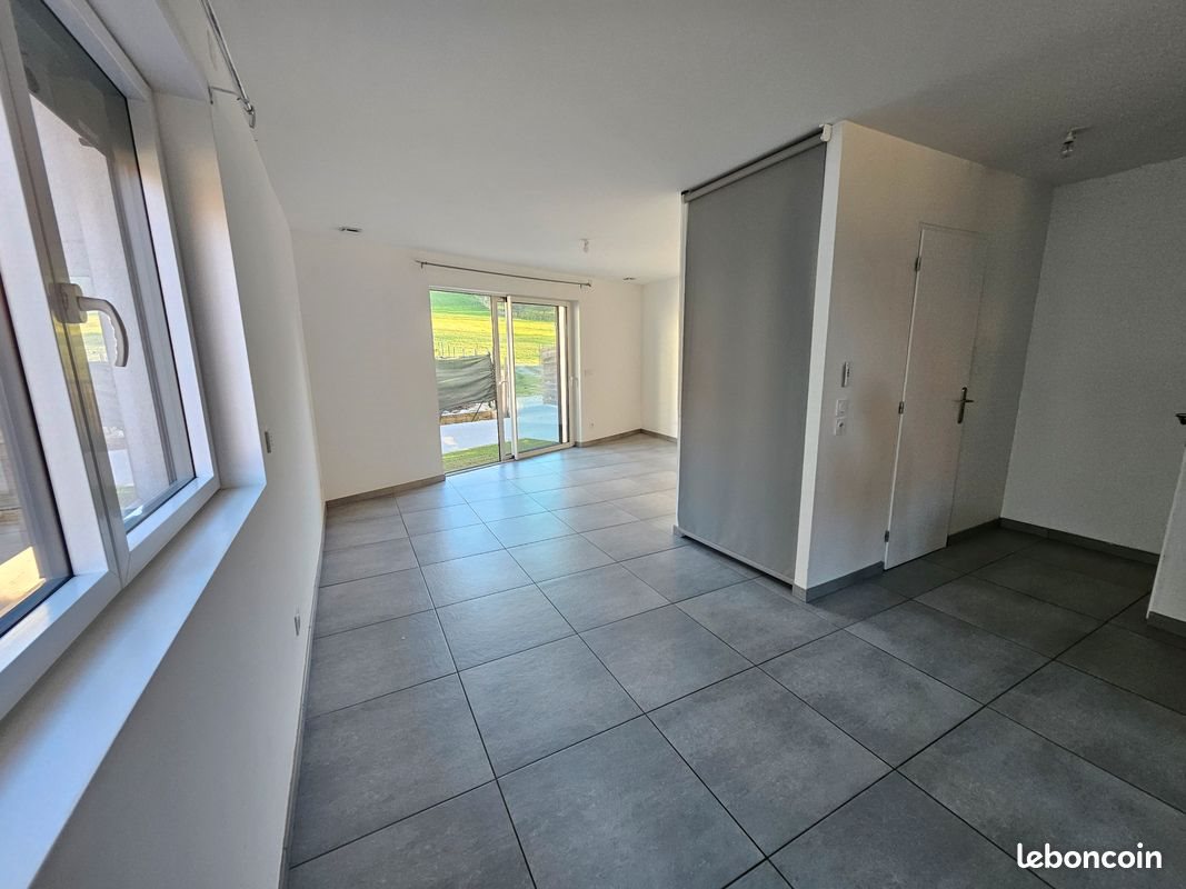 Maison à louer, 90m², Cusy