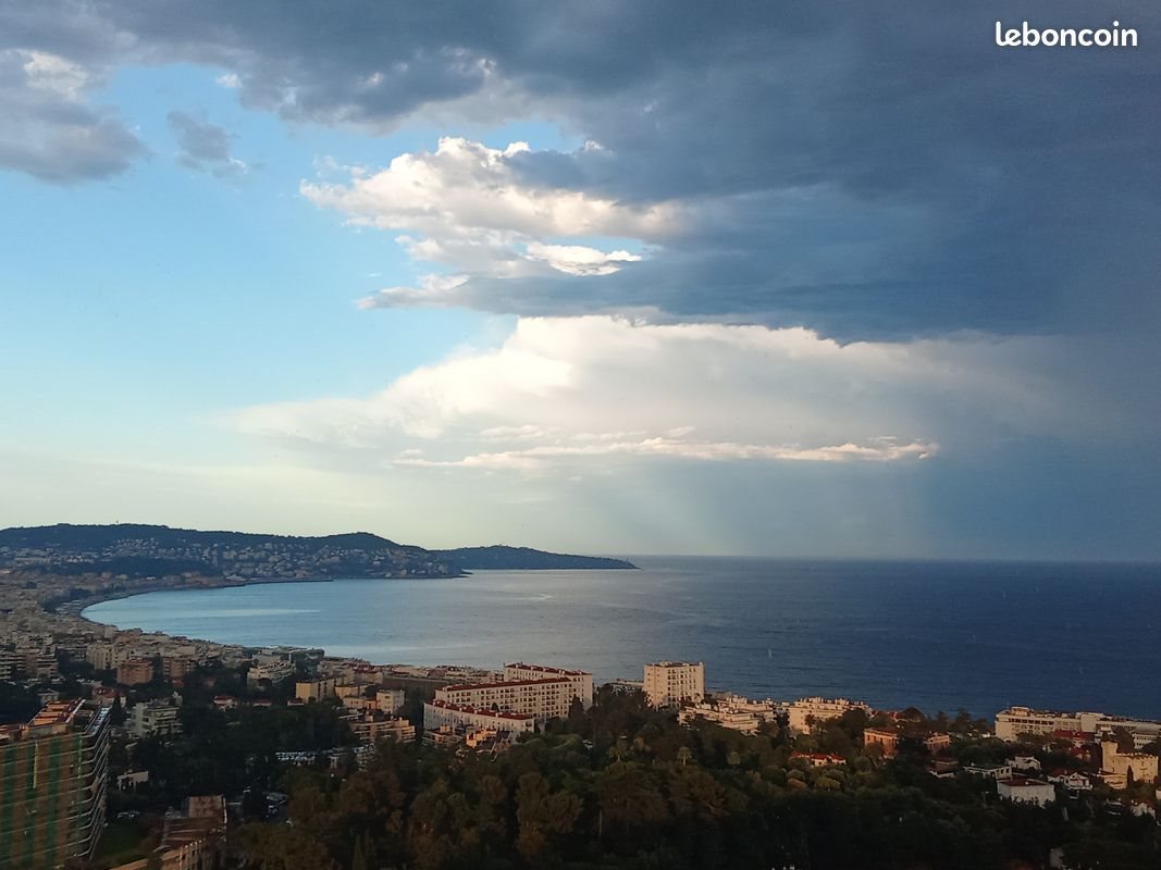Appartement à louer, 80m², Nice