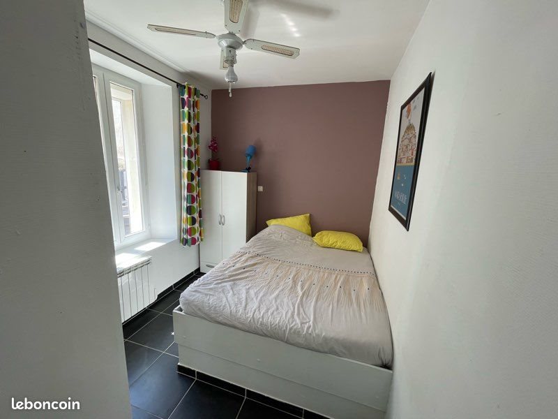 Appartement à louer, 40m², Marseille 8ème